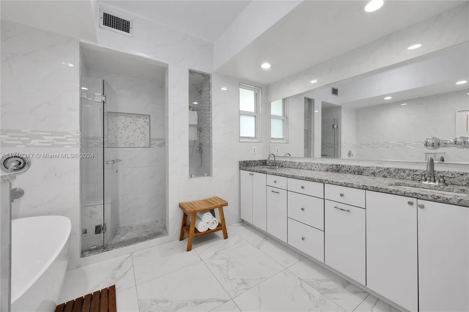 Pinecrest, Florida 33156, United States, 5 Bedrooms Bedrooms, ,4 BathroomsBathrooms,Residential,Active,26108