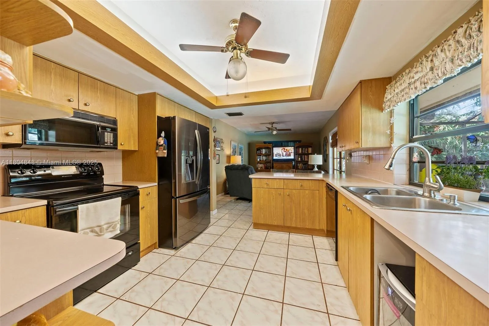 Palmetto Bay, Florida 33157, United States, 3 Bedrooms Bedrooms, ,2 BathroomsBathrooms,Residential,Active,131645