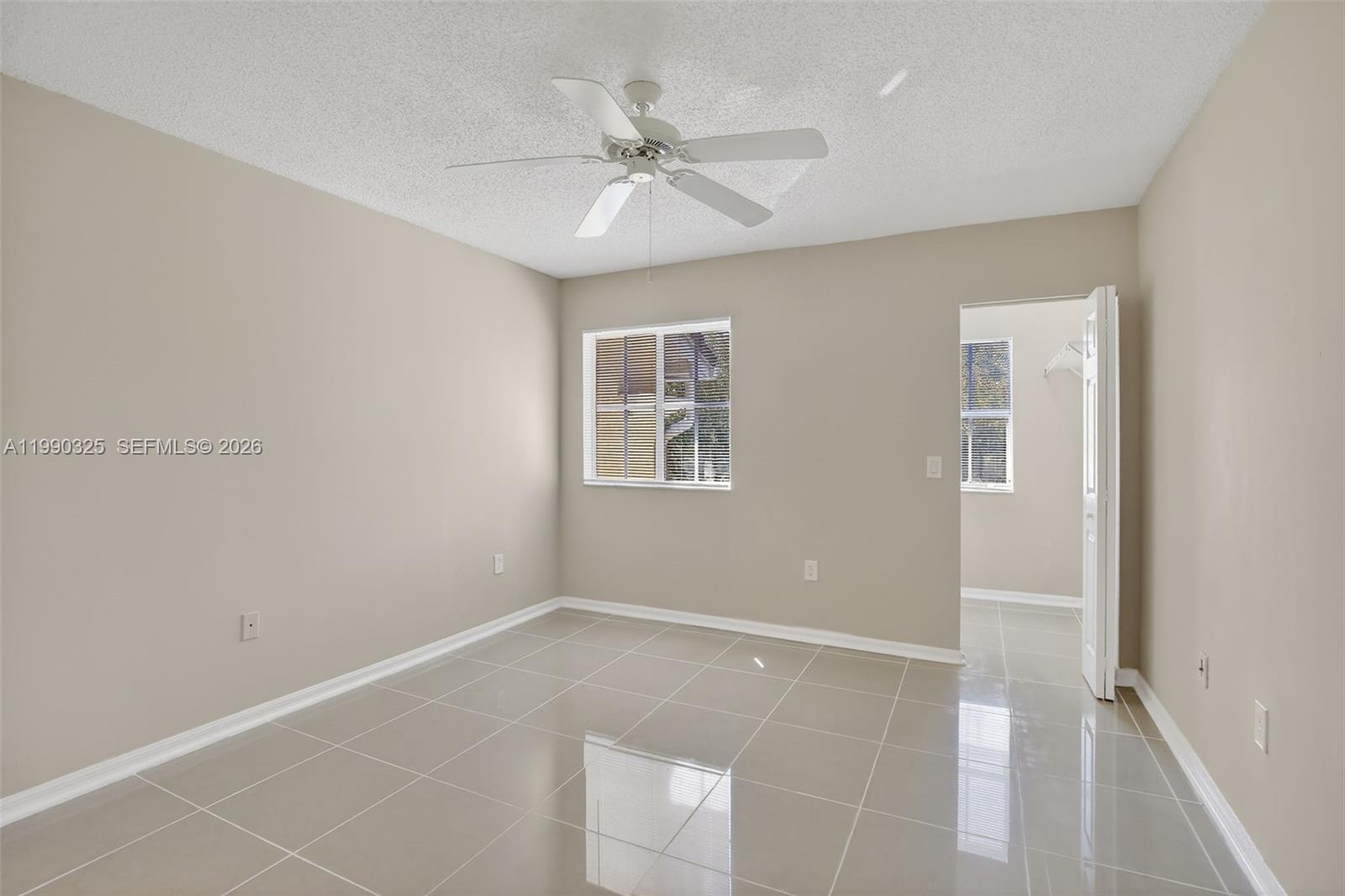 AVENTINE AT MIRAMAR BLDG - Residential Lease