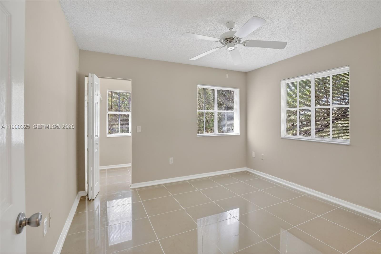 AVENTINE AT MIRAMAR BLDG - Residential Lease