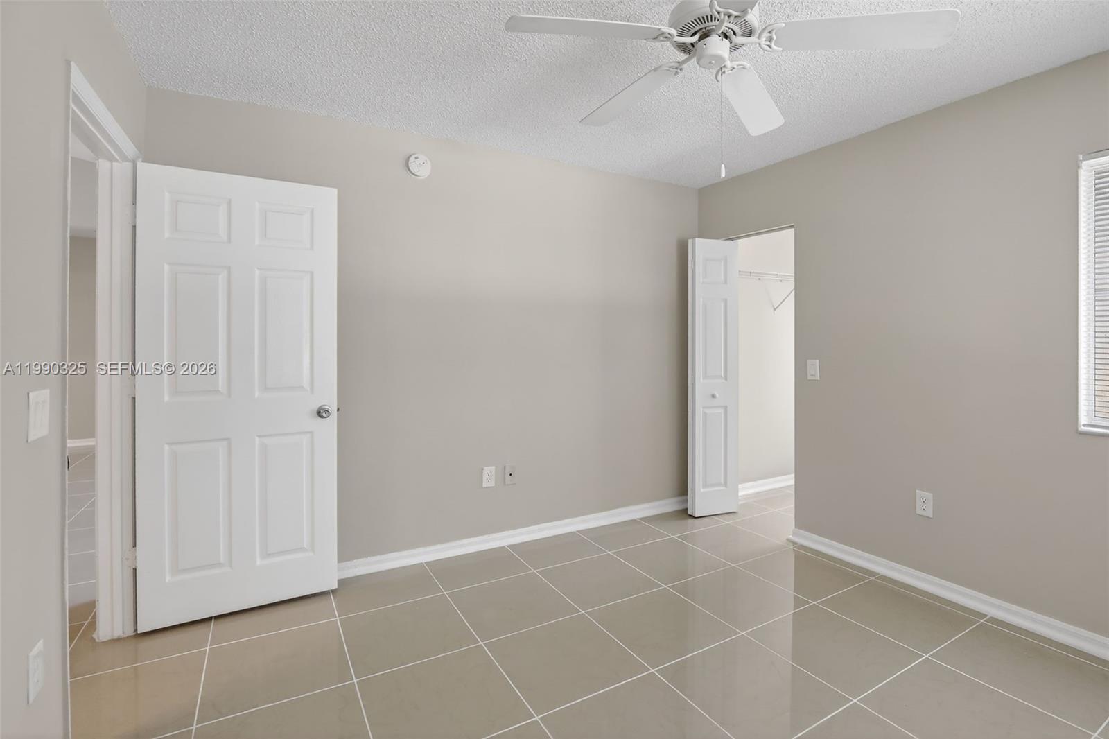 AVENTINE AT MIRAMAR BLDG - Residential Lease