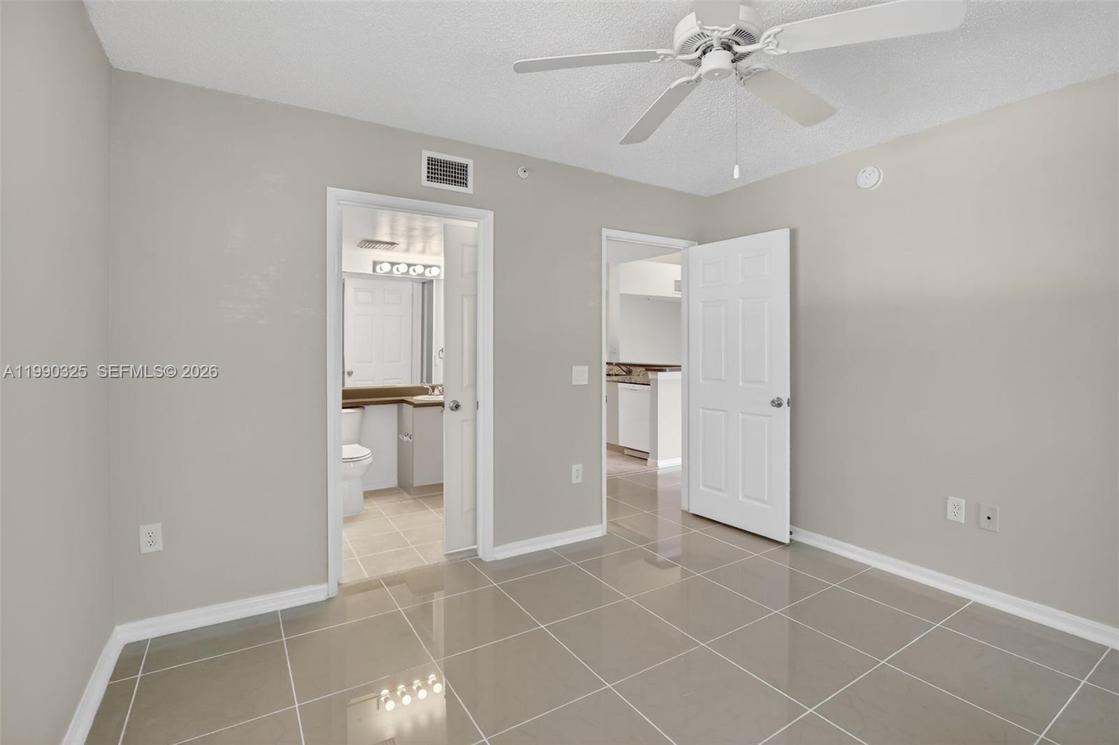 AVENTINE AT MIRAMAR BLDG - Residential Lease
