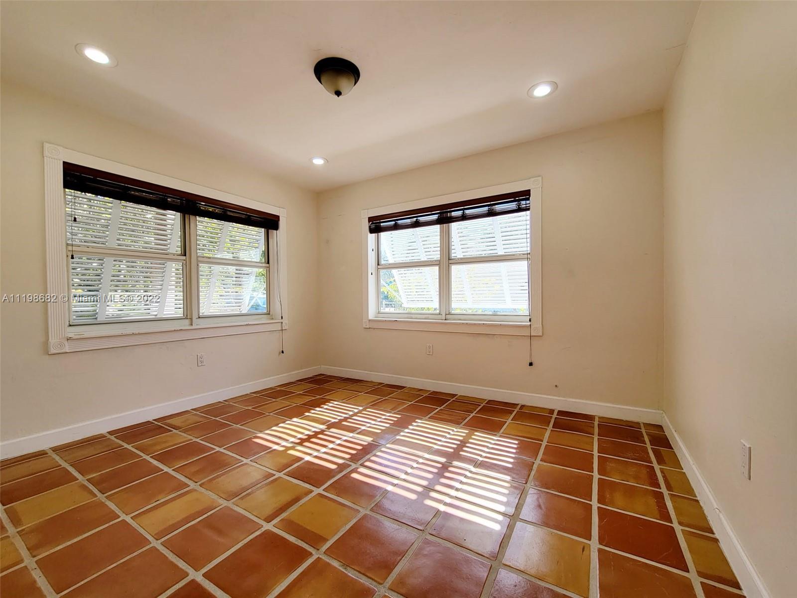 MERION PARK MANOR 3RD ADD - Residential Lease