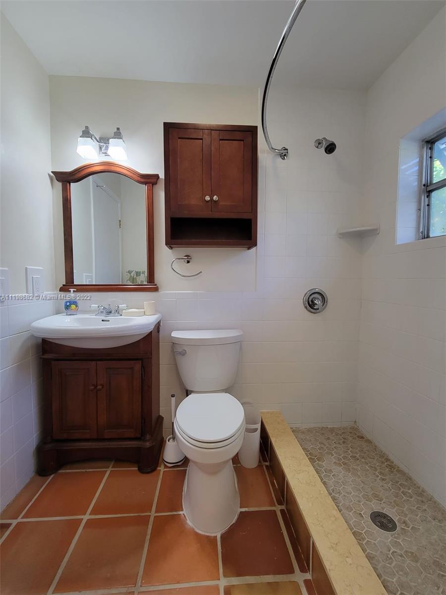 MERION PARK MANOR 3RD ADD - Residential Lease