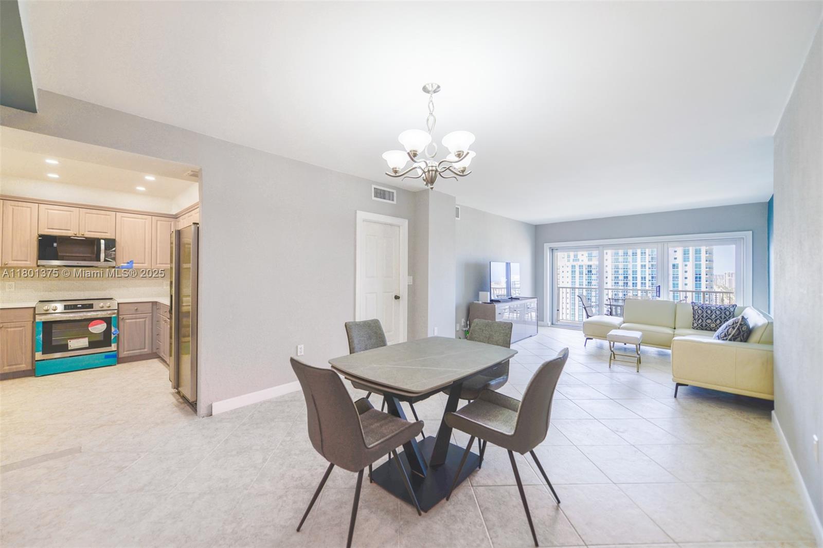 HEMISPHERES CONDO - Residential Lease