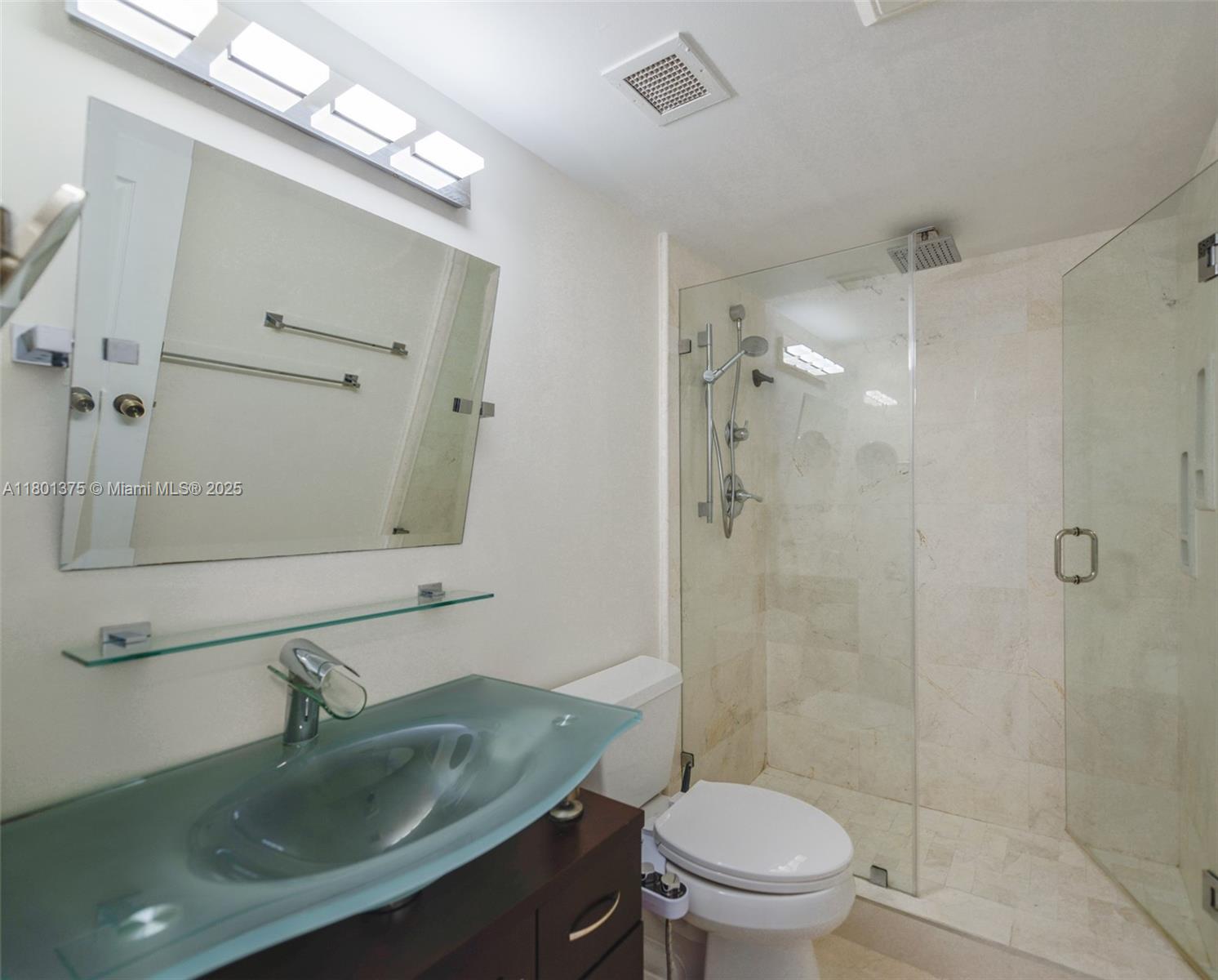 HEMISPHERES CONDO - Residential Lease