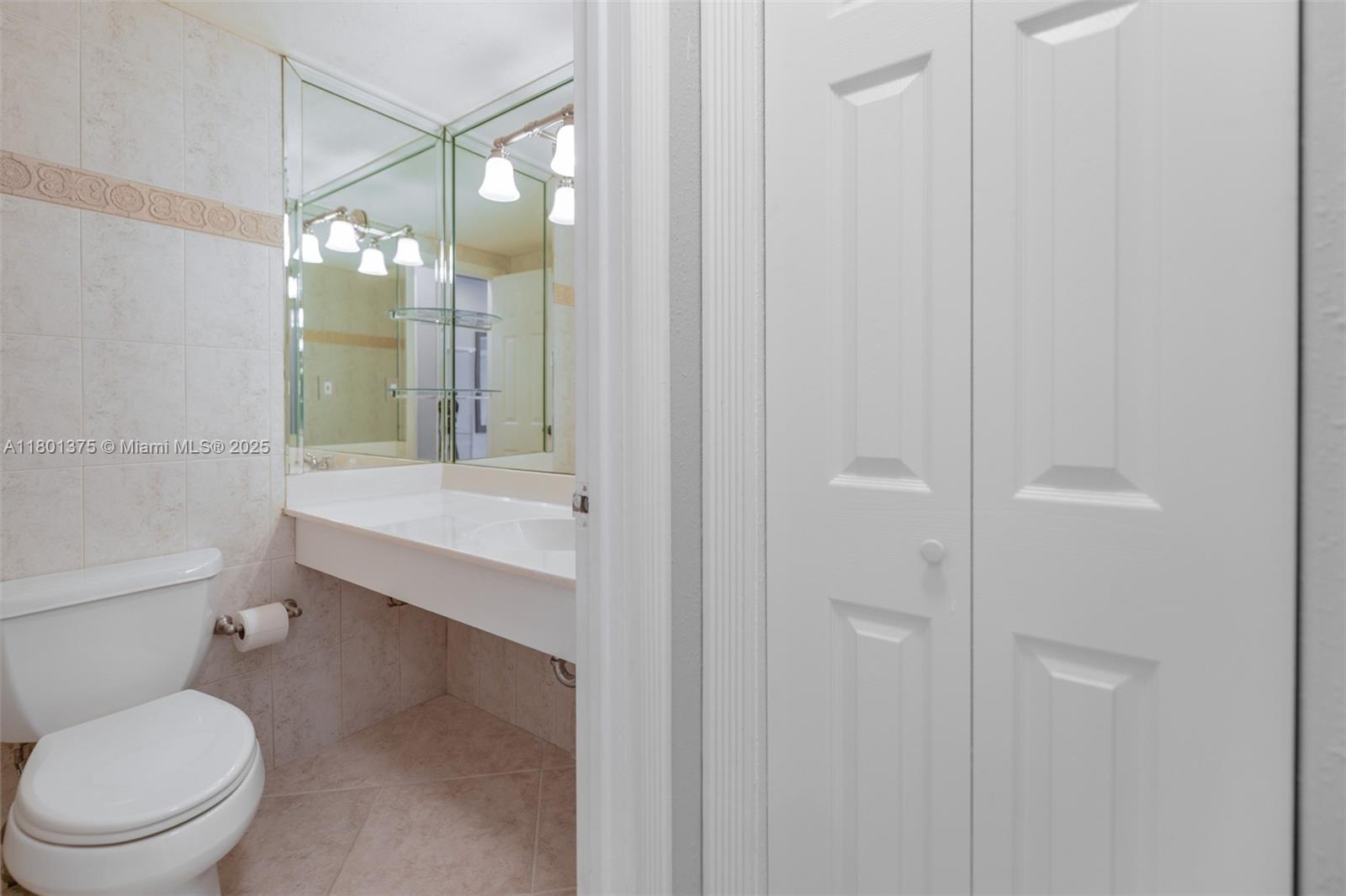 HEMISPHERES CONDO - Residential Lease