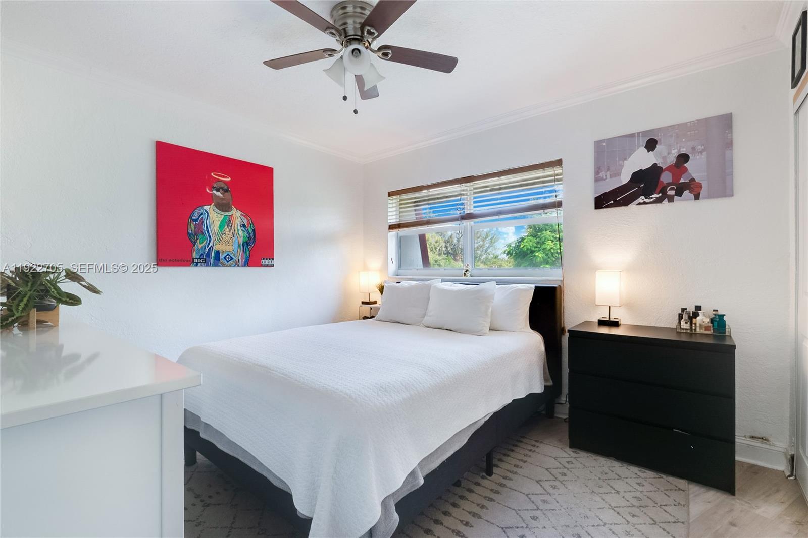 VILLAS OF PINECREST CONDO - Residential