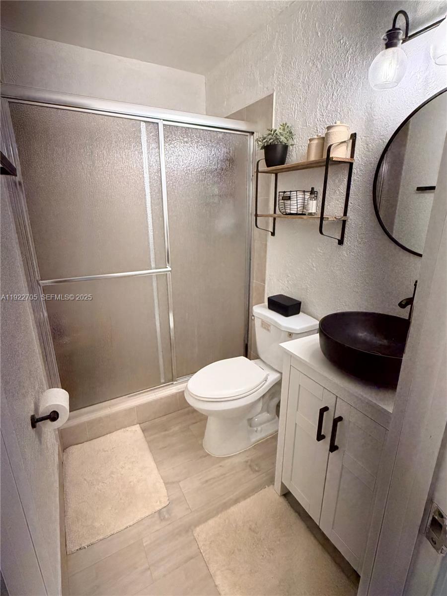 VILLAS OF PINECREST CONDO - Residential