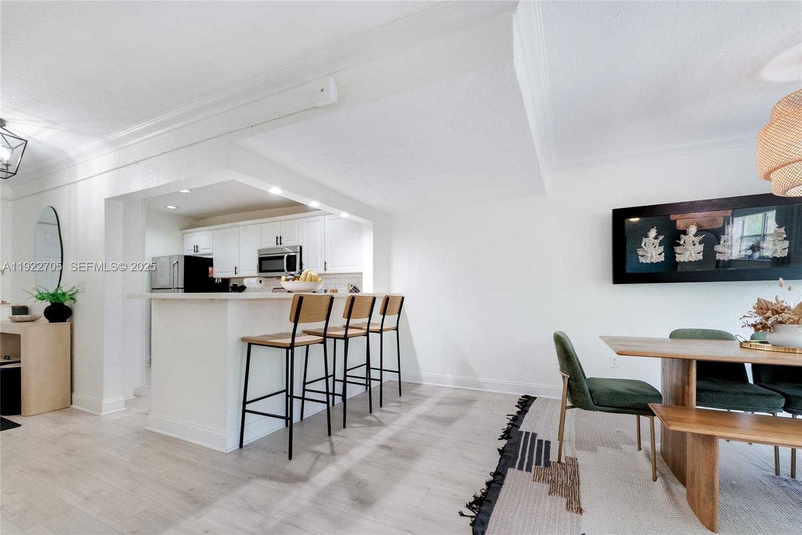 VILLAS OF PINECREST CONDO - Residential