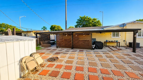 4300 NW 183RD ST, MIAMI GARDENS, FL 33055 - Image 9f4e2a9fdc07e617ec8b33426c62f55e/4214007193