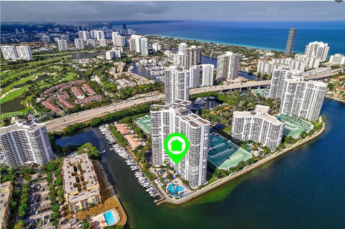 MYSTIC POINTE TOWER 500 C - Residential