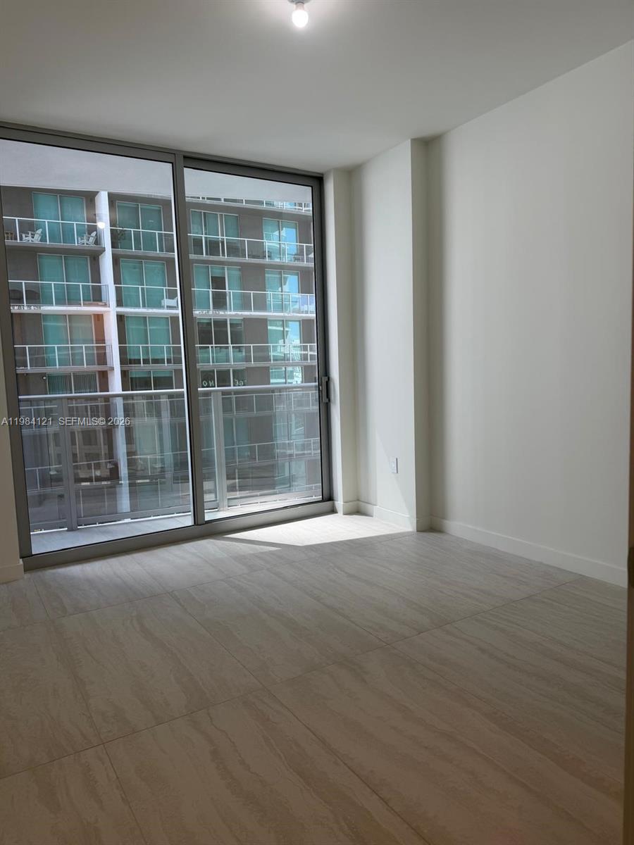 Viceroy Residence - Residential Lease