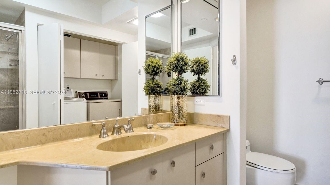 HAMPTONS WEST CONDO - Residential