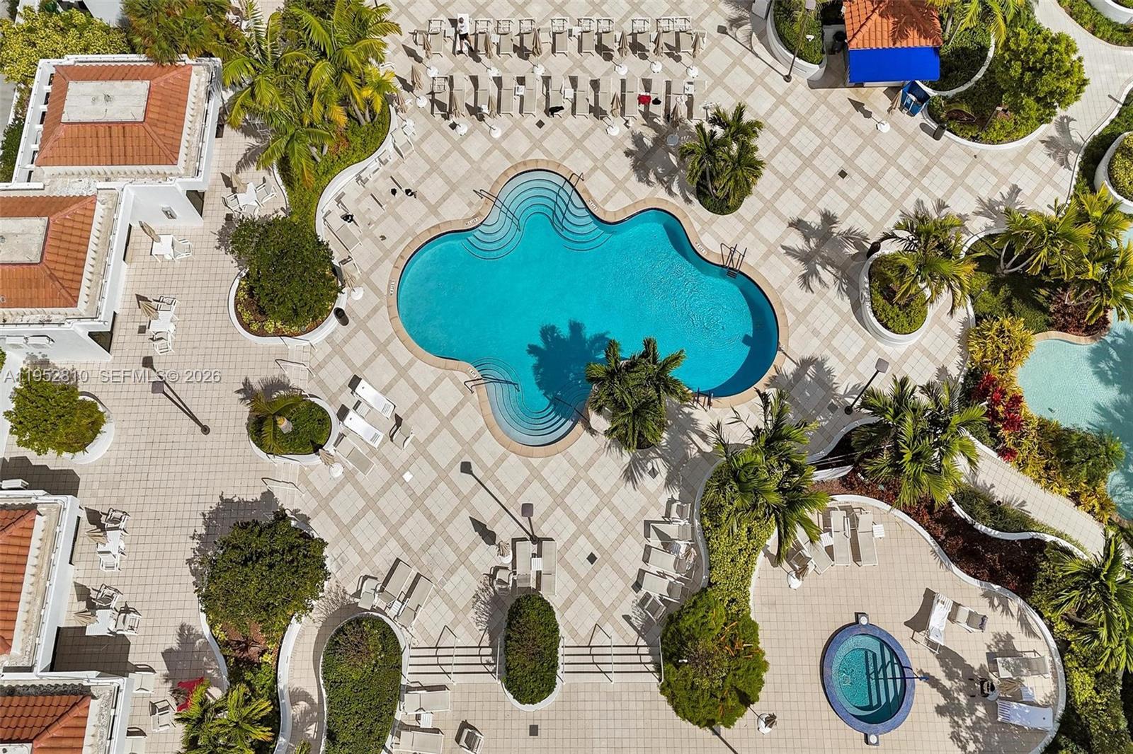 HAMPTONS WEST CONDO - Residential