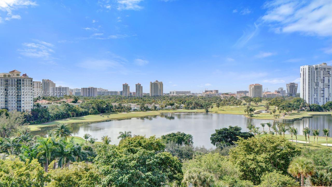 HAMPTONS WEST CONDO - Residential