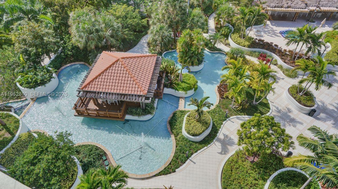 HAMPTONS WEST CONDO - Residential