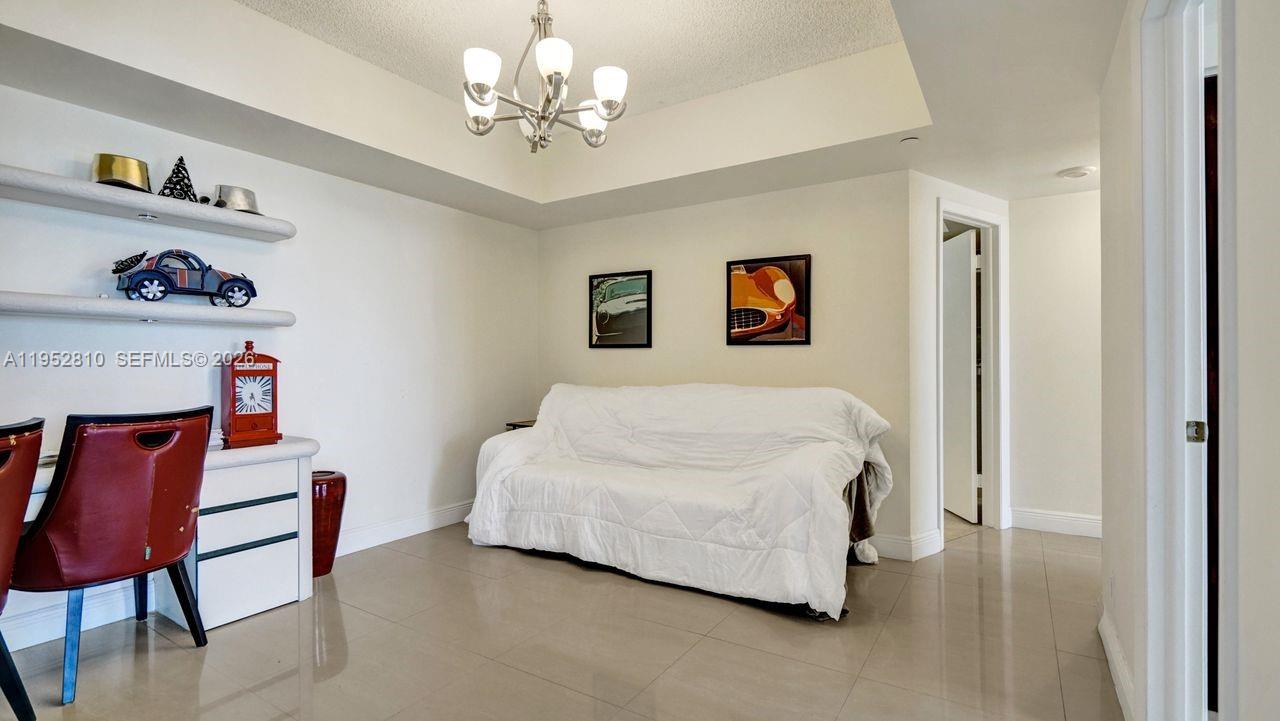 HAMPTONS WEST CONDO - Residential