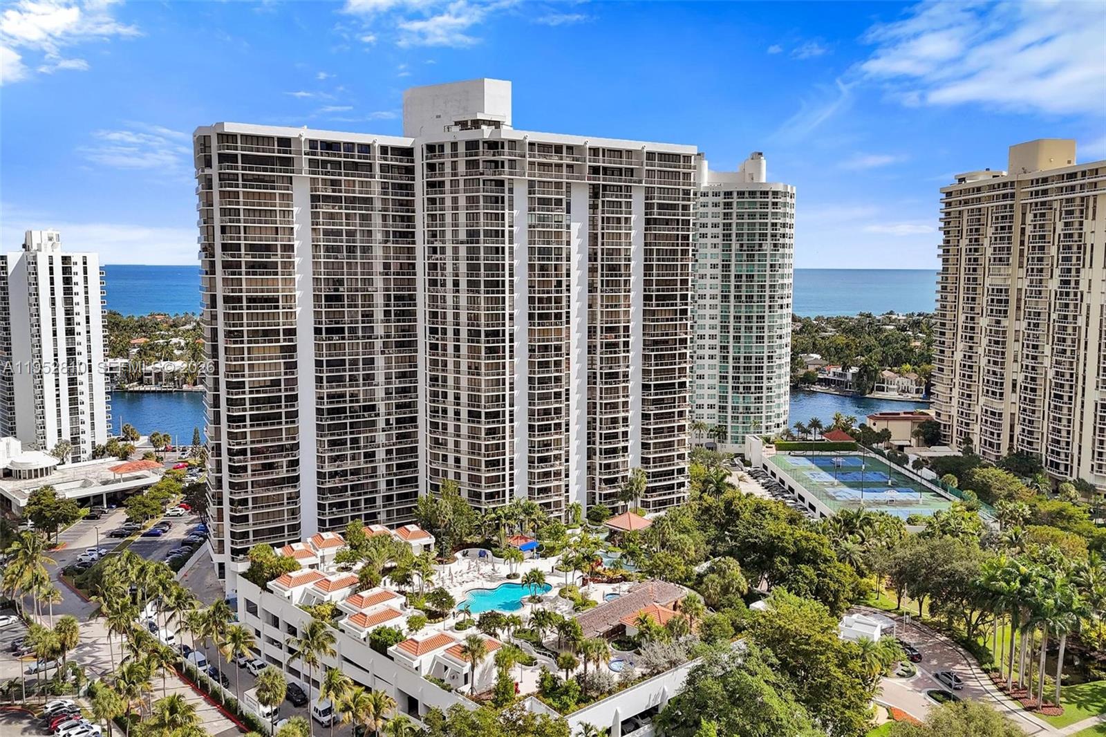 HAMPTONS WEST CONDO - Residential