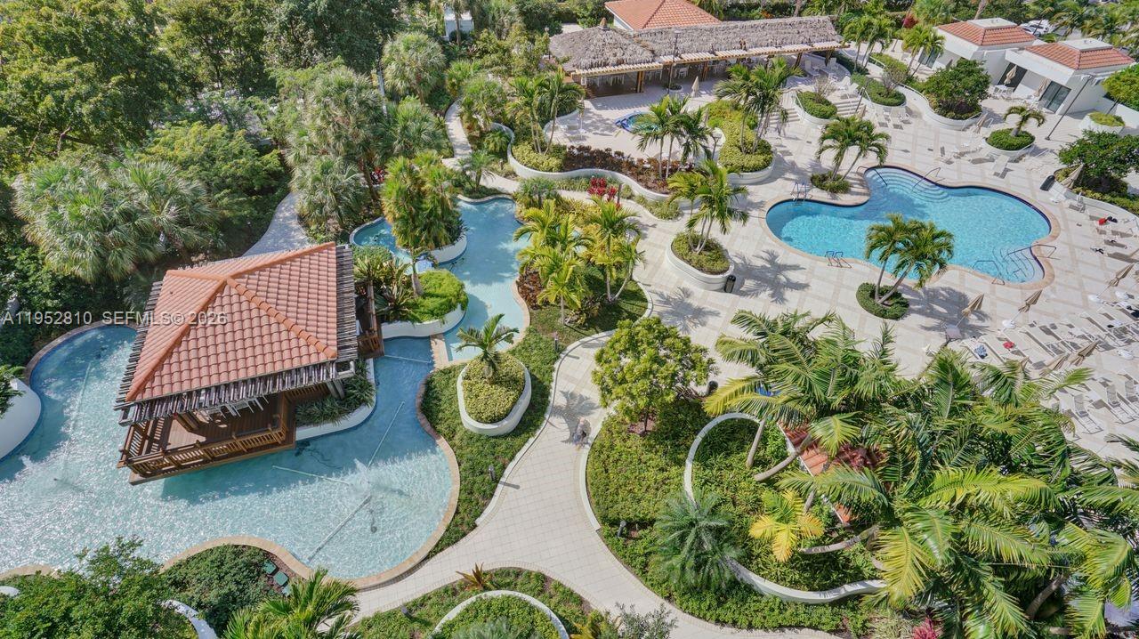 HAMPTONS WEST CONDO - Residential