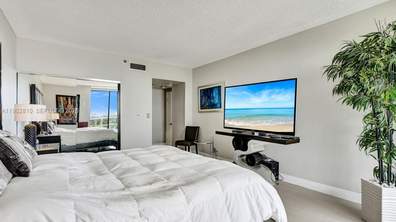 HAMPTONS WEST CONDO - Residential