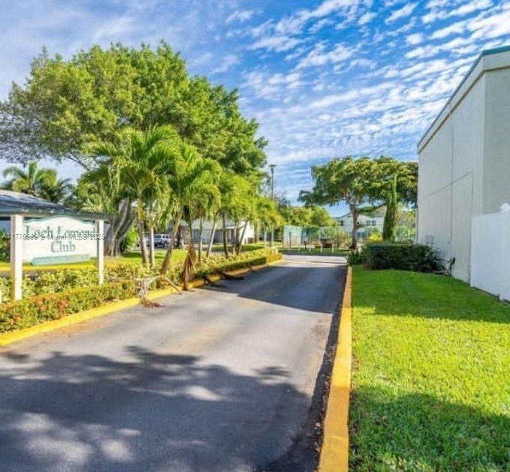 Photo of 3000 NW 5th Ter #111, Pompano Beach, FL 33064 (MLS # A11776565)