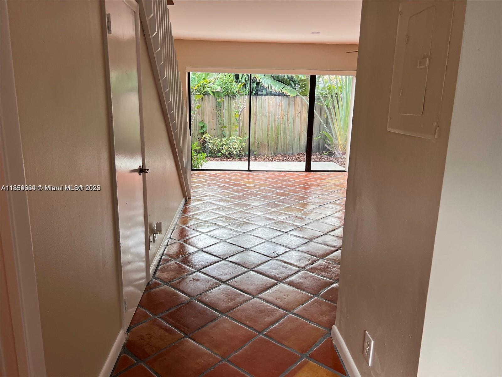 3016 NE 21st Ter 3016