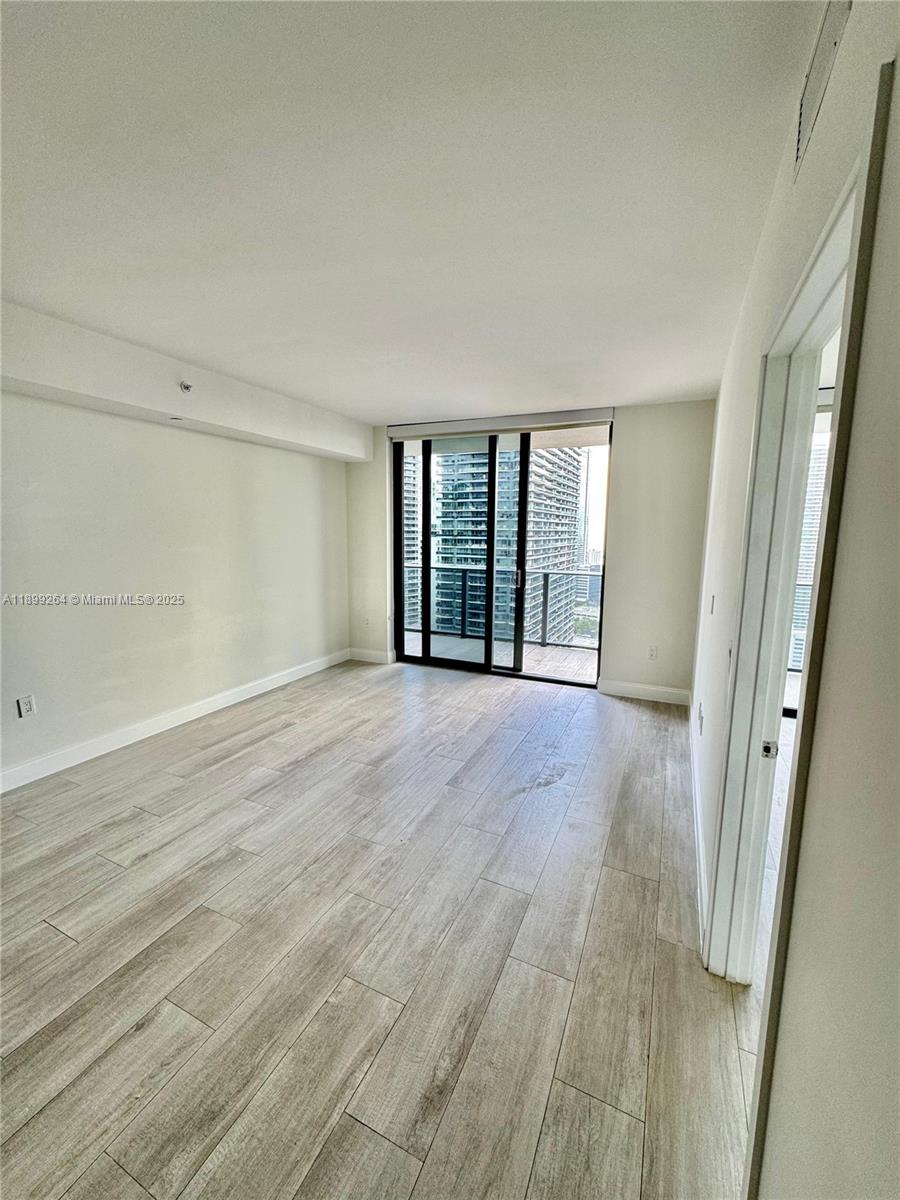 45 SW 9th St 3404