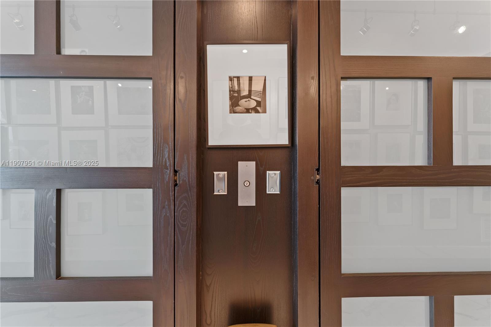 6000 Indian Creek Dr PH 2501