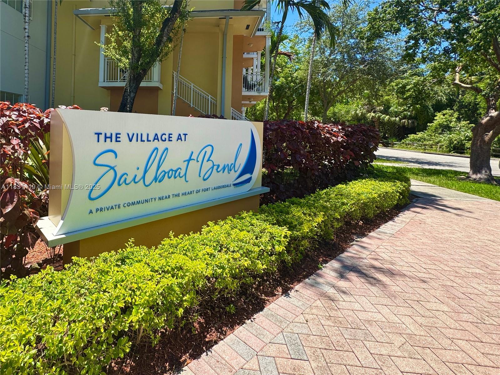 253 SW 13th Ter 253