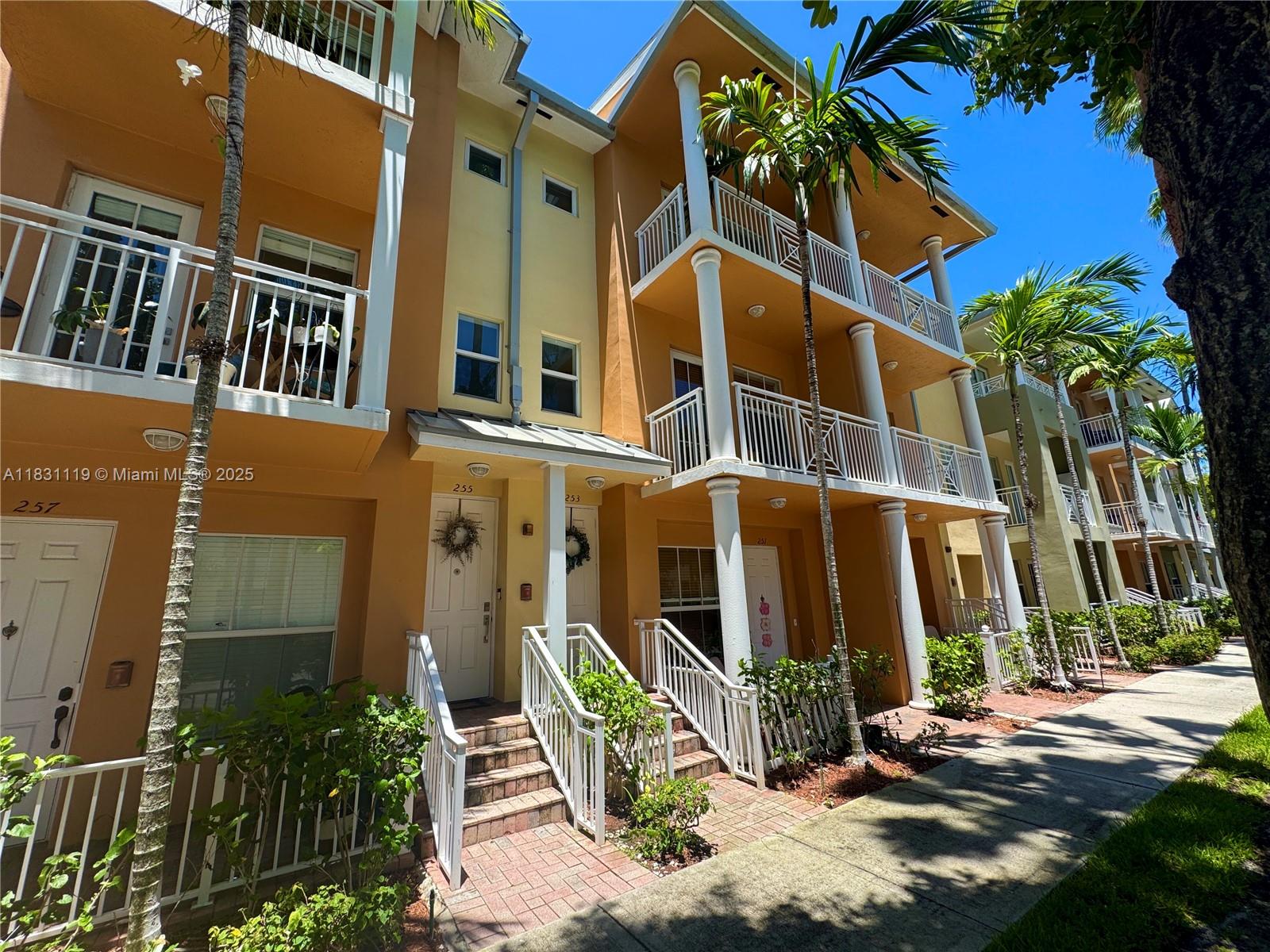 253 SW 13th Ter 253
