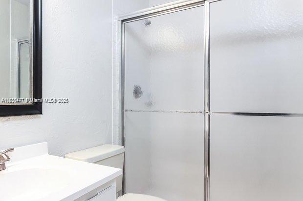 410 E Lakeview Dr E E
