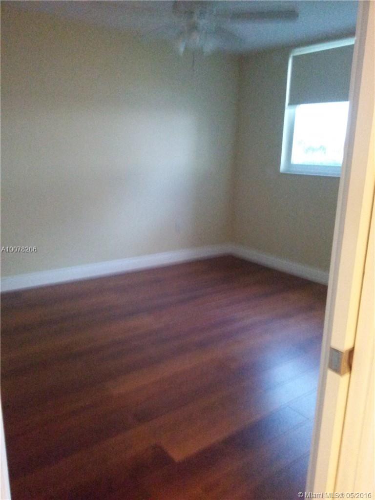 Point East Condo Sec 04 - Residential Lease