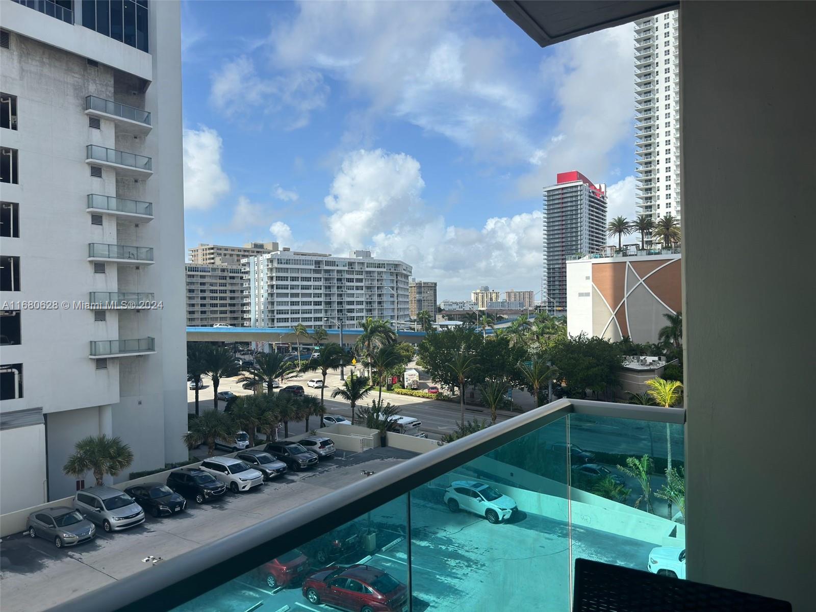 SIAN OCEAN RESIDENCES CON - Residential