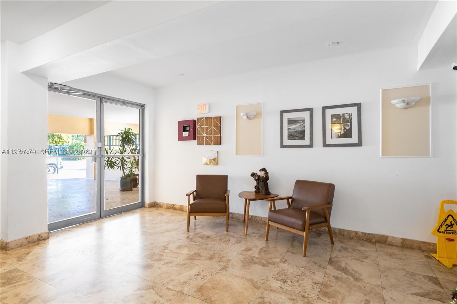 COLONNADE BAY CONDO - Residential