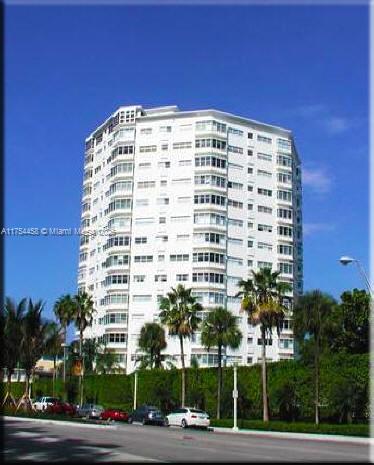 Rental Property at 1881 Washington Ave 6, Miami Beach, Miami-Dade County, Florida - Bedrooms: 2 
Bathrooms: 2  - $3,450 MO.