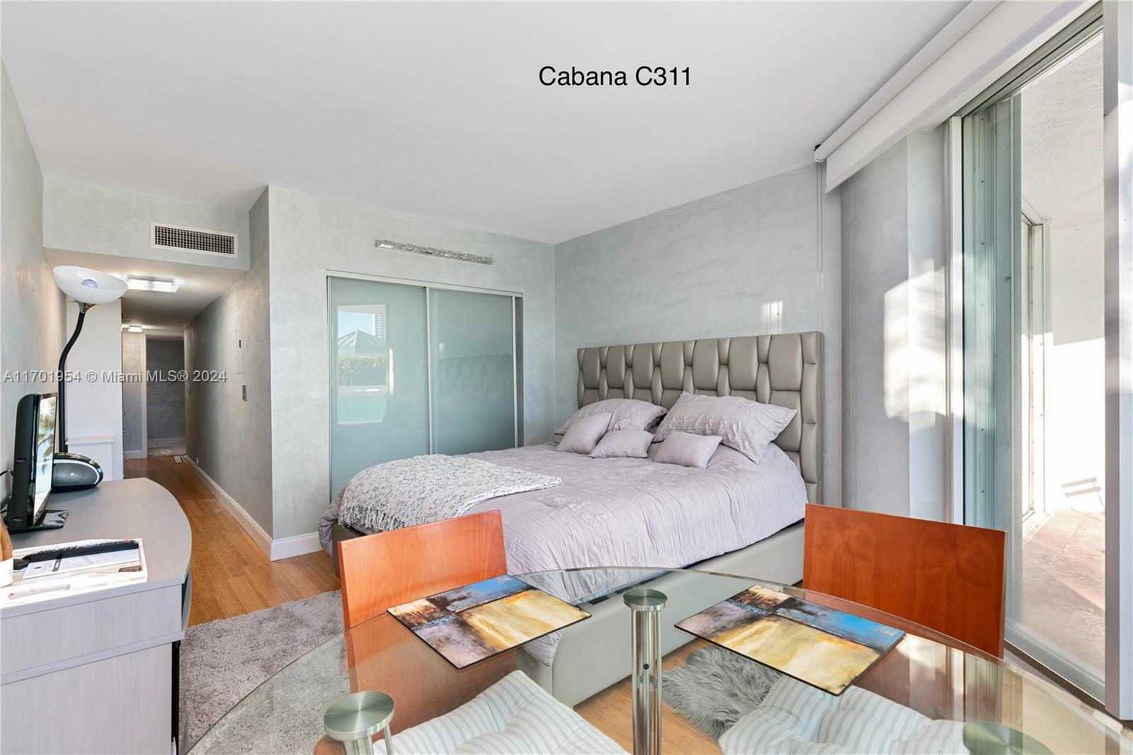 OCEANIA V CONDO - Residential