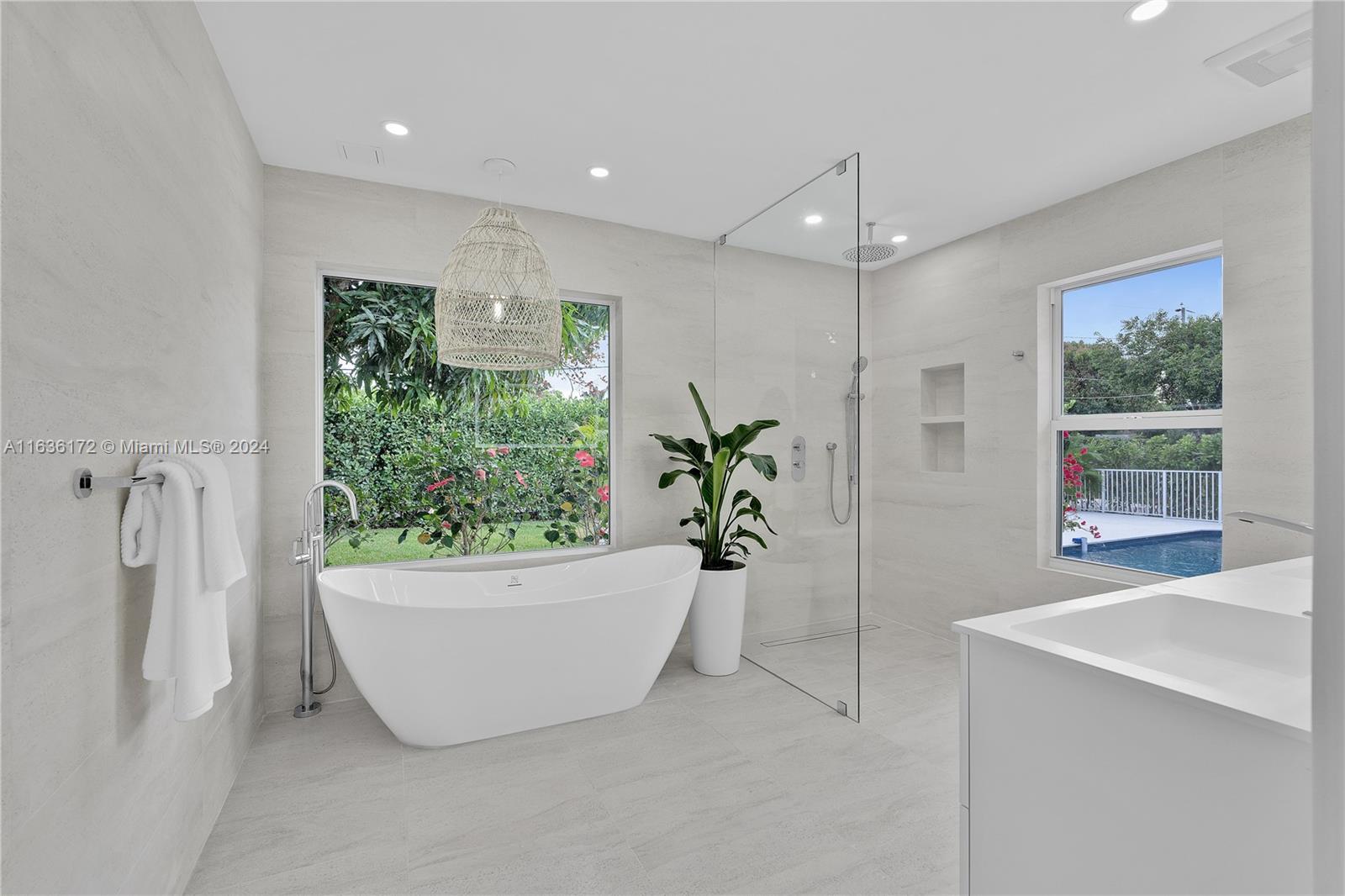 MIAMI SHORES SEC 2 - Residential