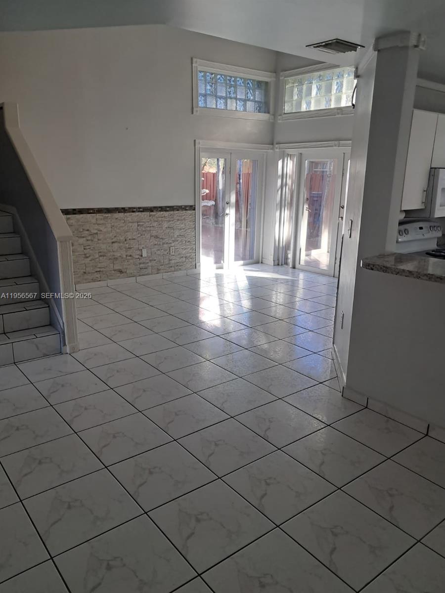 GALLOWAY LAKES SEC 2 - Residential Lease