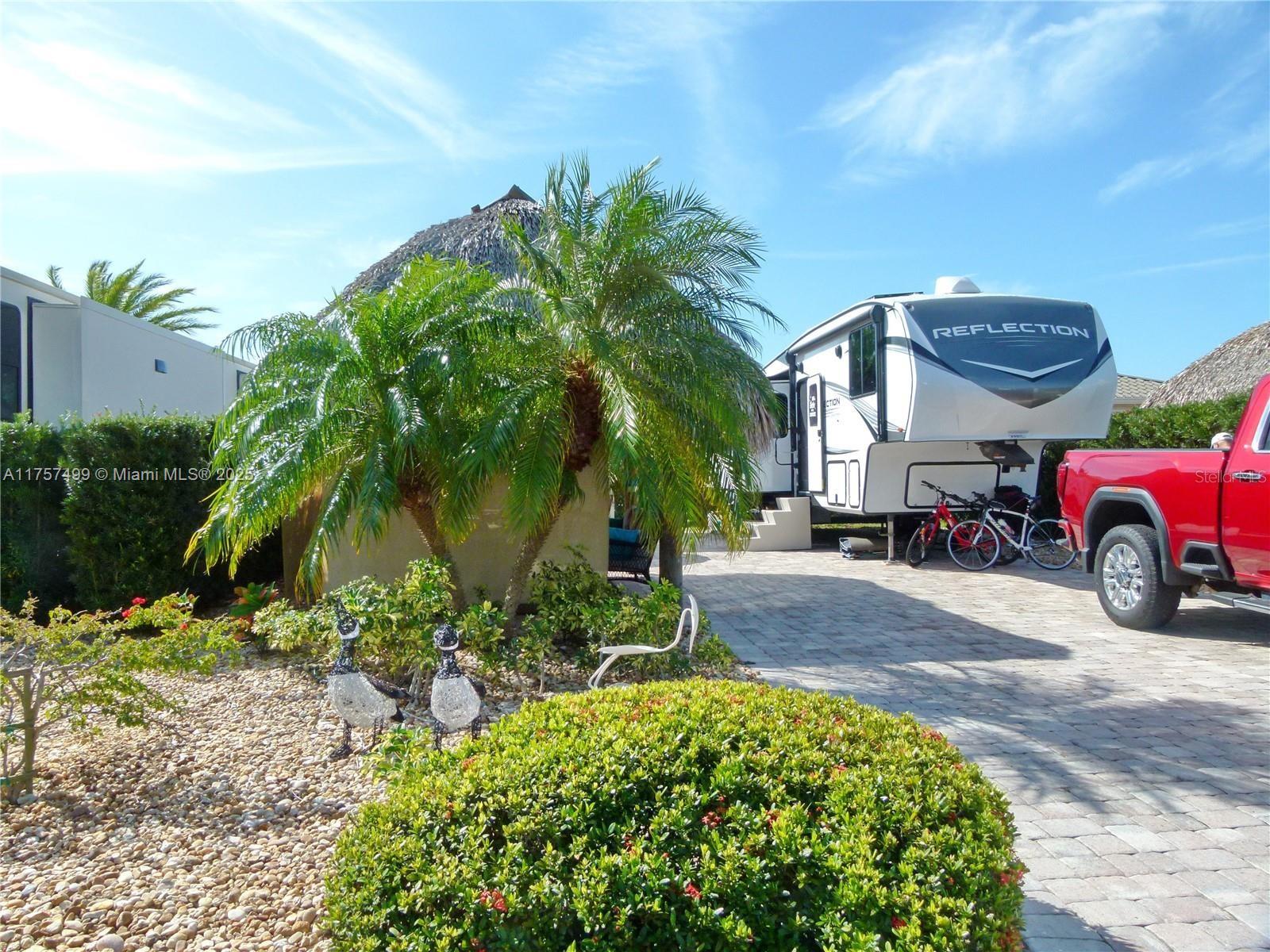 Silver Palms RV Resort - Land