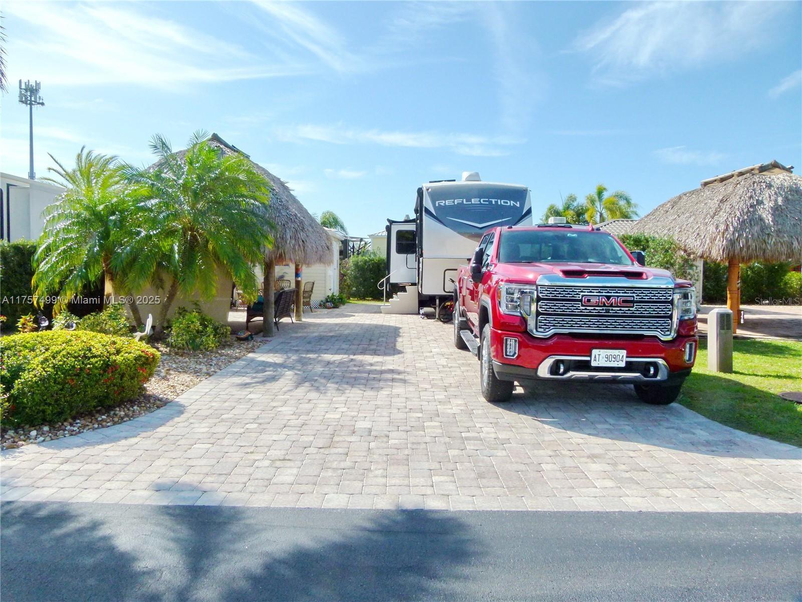 Silver Palms RV Resort - Land