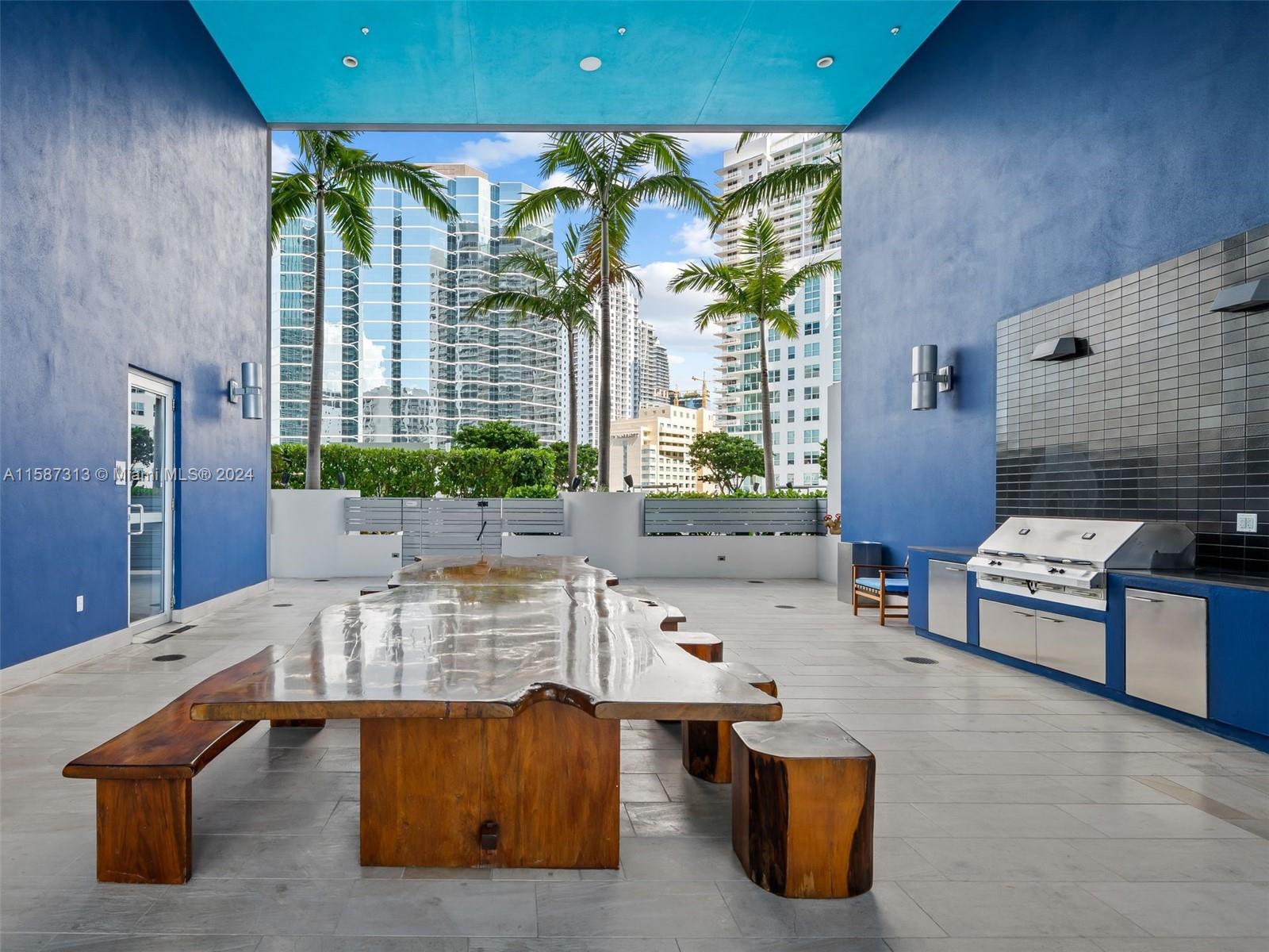 BRICKELL HOUSE CONDO - Residential