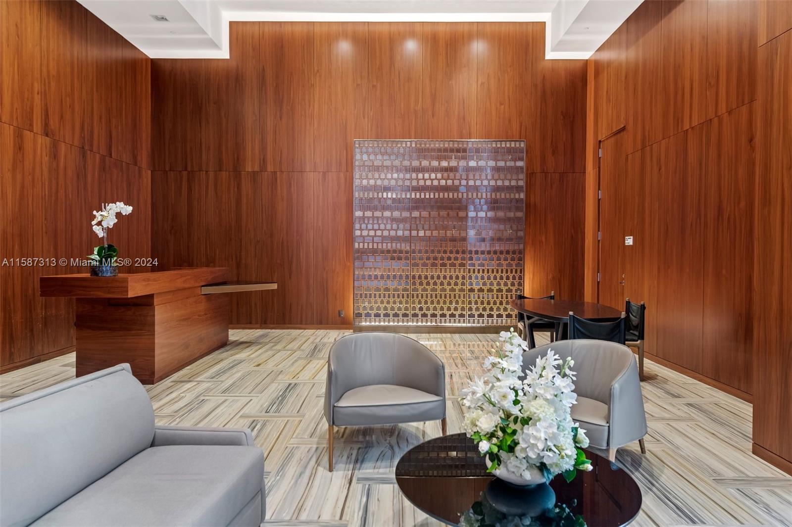 BRICKELL HOUSE CONDO - Residential