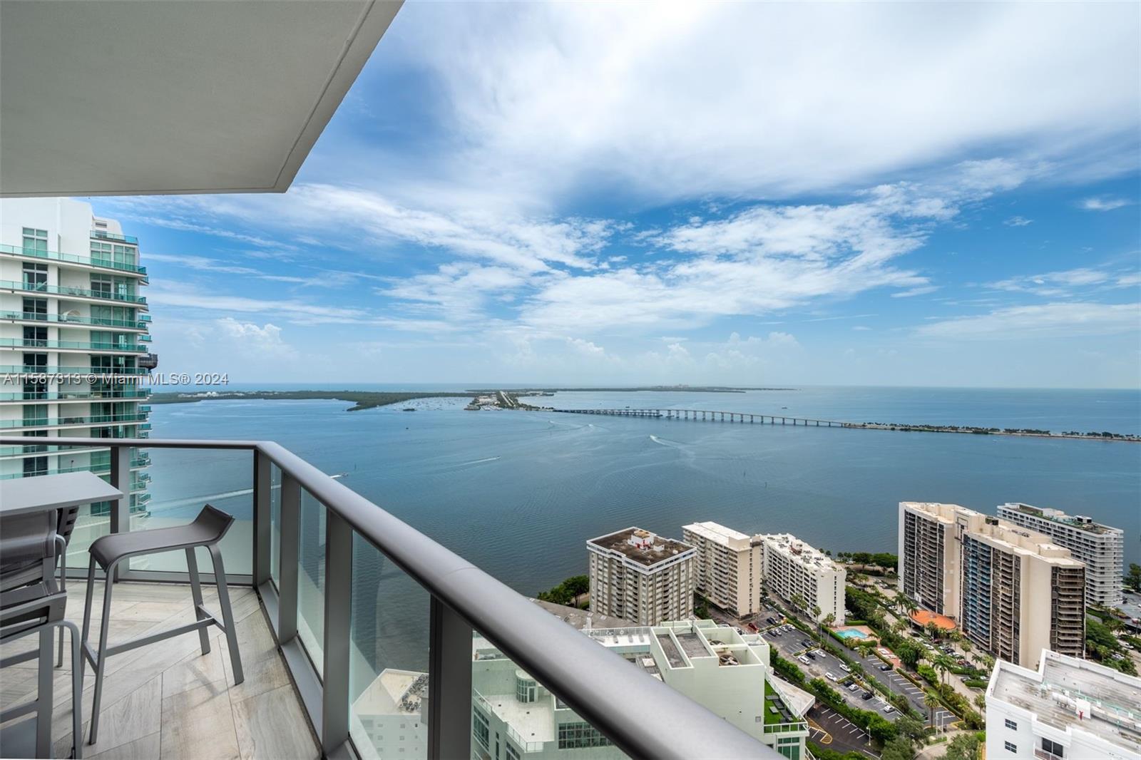 BRICKELL HOUSE CONDO - Residential