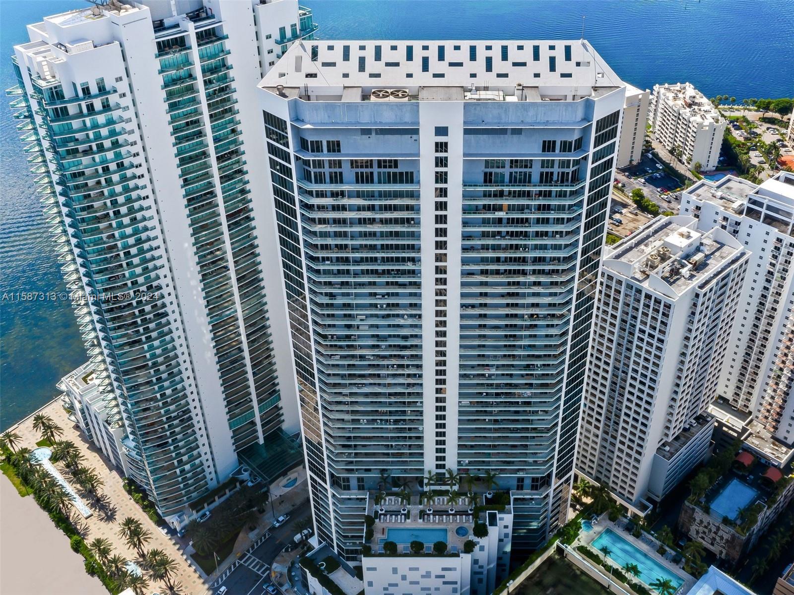 BRICKELL HOUSE CONDO - Residential