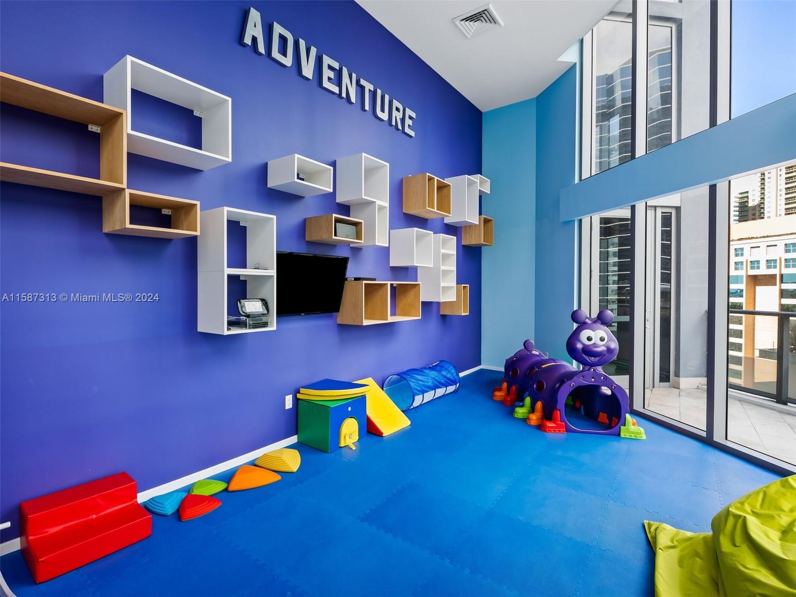 BRICKELL HOUSE CONDO - Residential