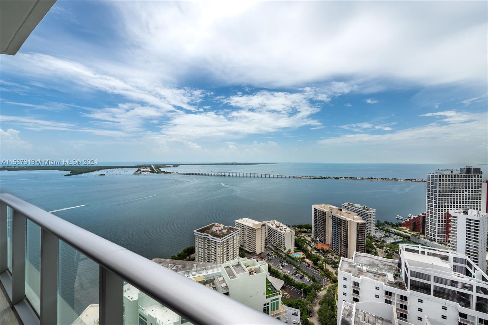 BRICKELL HOUSE CONDO - Residential