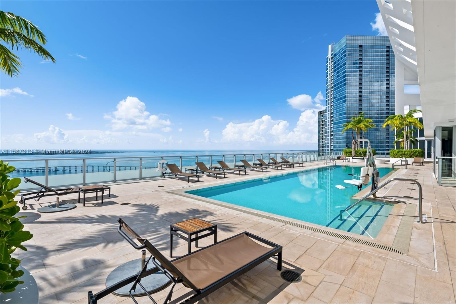 BRICKELL HOUSE CONDO - Residential