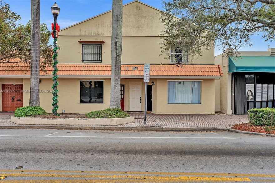 Commercial/Residential BUILDING FOR SALE on Krome Ave (1 folio building) Prime Location in Homestead 9,160 square footage,   private parking. 3 commercial units (2 units are for a medical use) and 4 unit apartments, Ideal for medical, professional office and residential use, this well-positioned Building on Krome Avenue offers excellent visibility and accessibility in the heart of Homestead. • Located on a high-traffic corridor • Easy to show • Surrounded by established businesses, residential neighborhoods, and major roadways Don’t miss this opportunity to own this building INVESTMENT in one of Homestead’s most desirable commercial corridors.