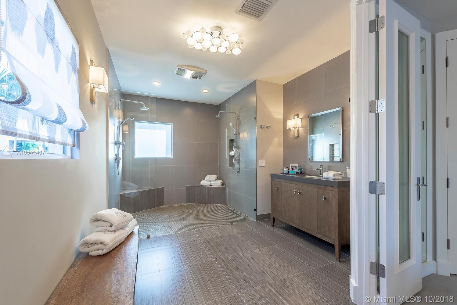 SEA ISLAND - Residential